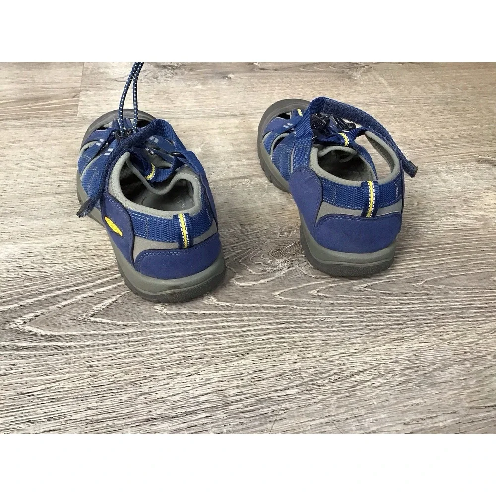 KEEN Newport H2 Sandals Youth Boys Size 4 Blue Waterproof Kids Hiking 1009962